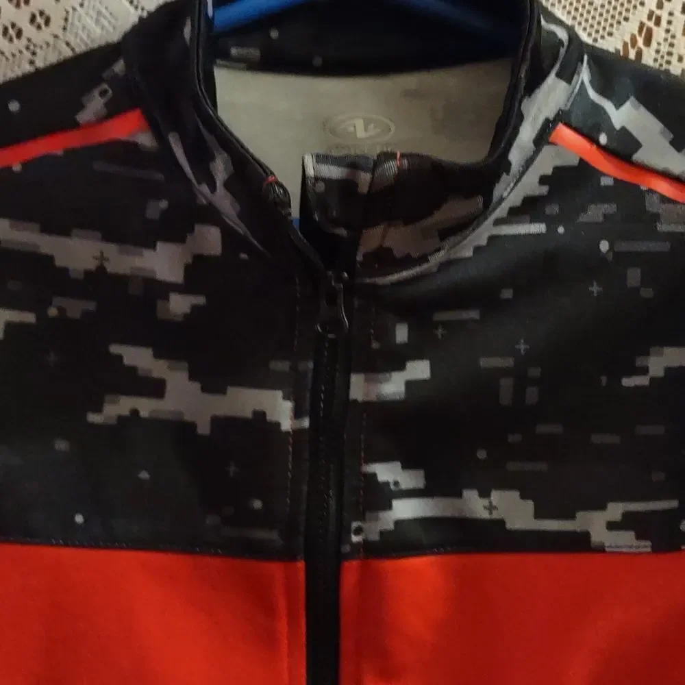 Athletic Works Boys size 5T camo red black gray windbreaker zip front jacket‎
